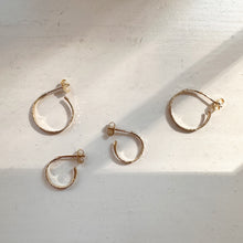 Lade das Bild in den Galerie-Viewer, GEORG G Creolen