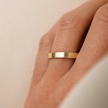 Lade das Bild in den Galerie-Viewer, EHERING NO 3 flach