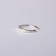 Lade das Bild in den Galerie-Viewer, HEINRICH Ear cuff