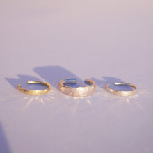 Lade das Bild in den Galerie-Viewer, HEINRICH BIG Ear cuff